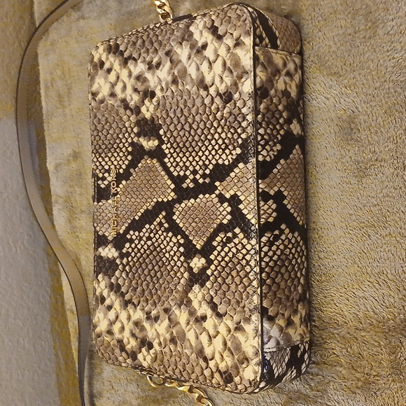 Michael Kors Snakeskin Print - Picture 11 of 16